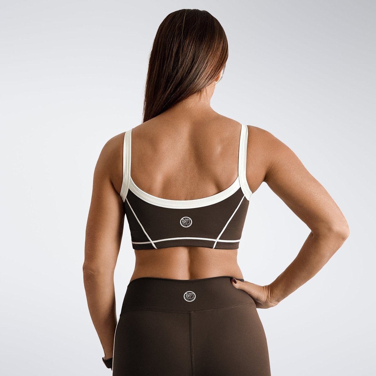 Activewear Set in chocolate brown on model - Form Collection activewear