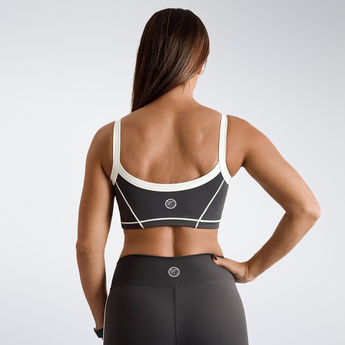 Activewear Set in battleship gray on model - Form Collection activewear