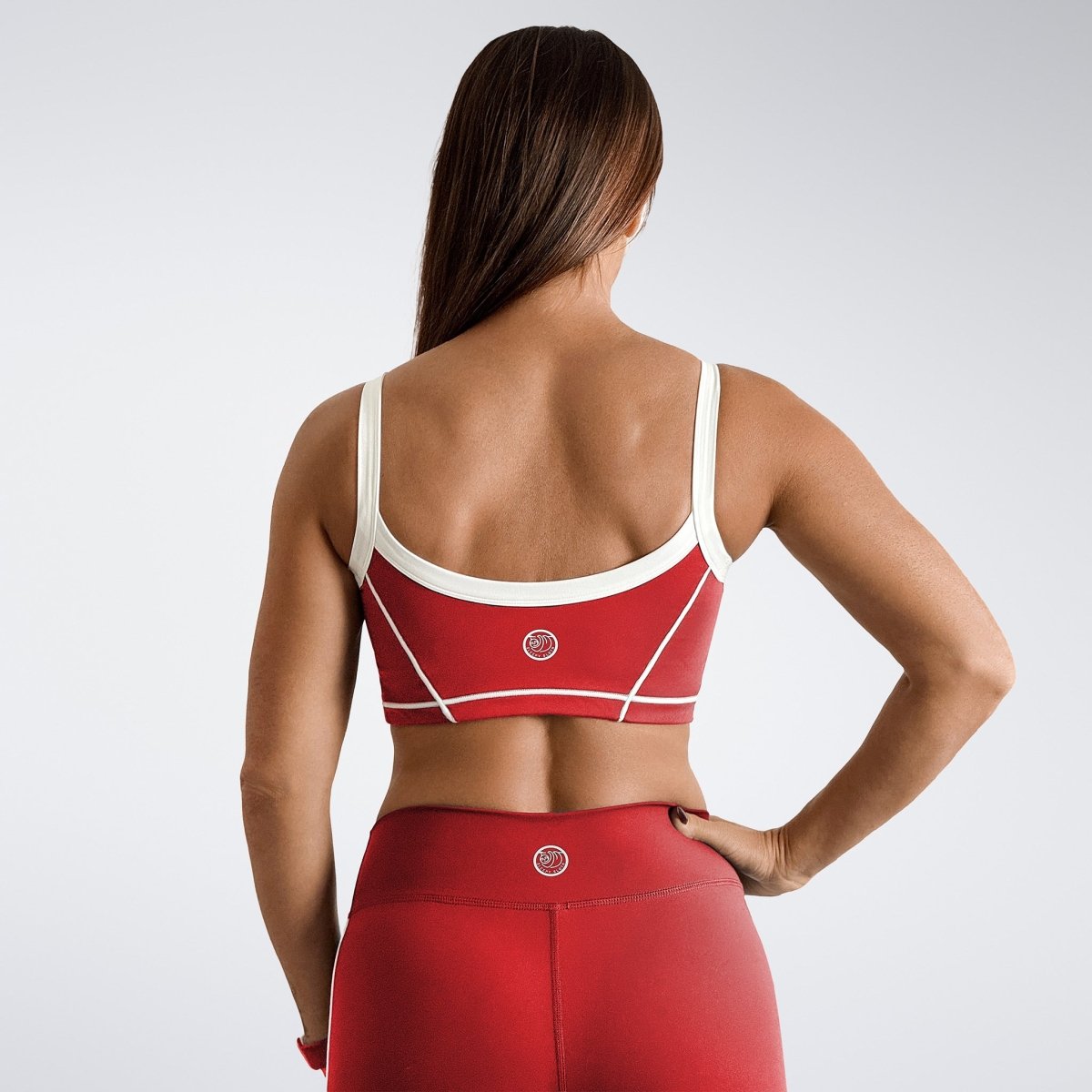 Activewear Set in red on model - Form Collection activewear