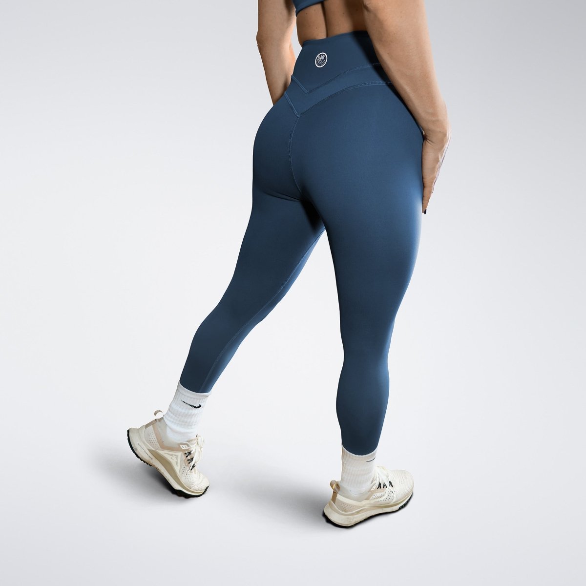 Leggings in navy on model - Halo Collection activewear