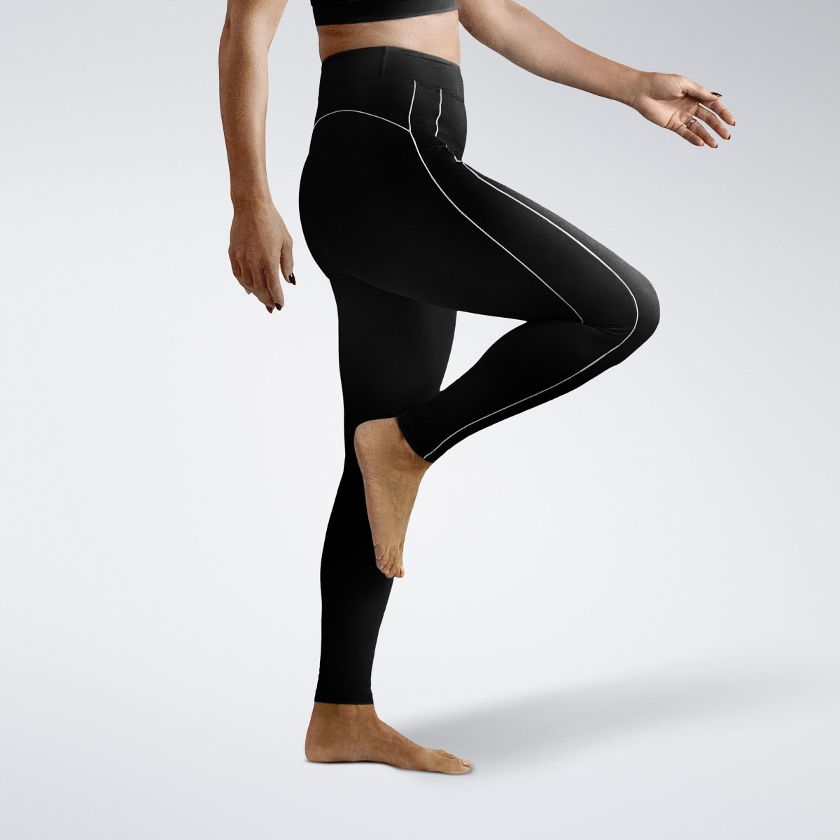 Power-Fit Sustainable Yoga & Pilates Leggings in Black — additional view