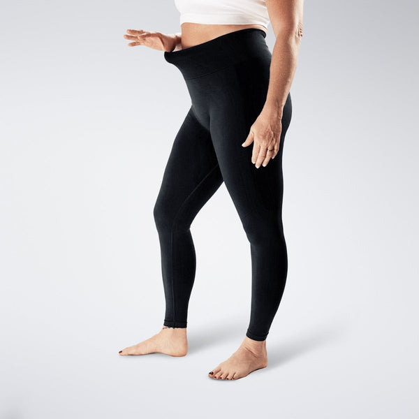 Leggings in black on model - Evolve Collection activewear